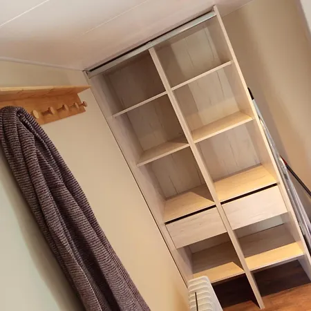 Magnifique Mobil-home Avec Terrasse Couverte Campeggio Fourmies